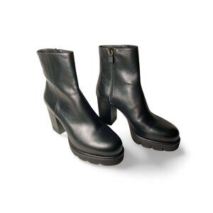 Stuart Weitzman Ande Leather Block-Heel Booties